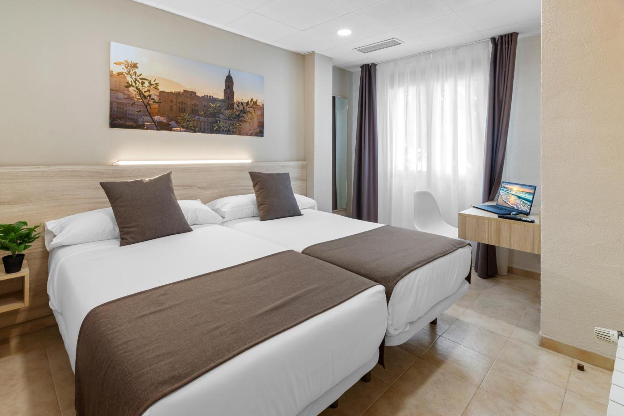 Vas Malaga Ciudad Hotel Exterior photo